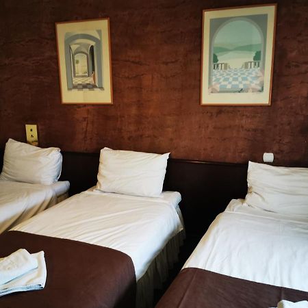 Garni Hotel Oasis Belgrade Exterior photo