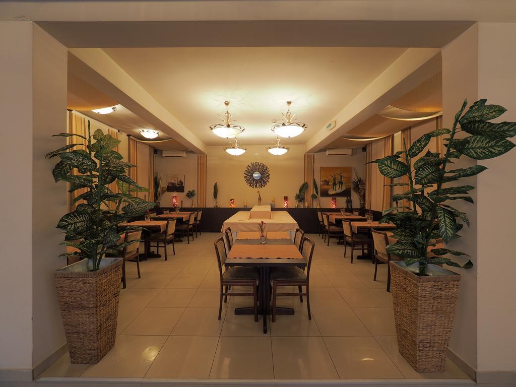 Garni Hotel Oasis Belgrade Exterior photo